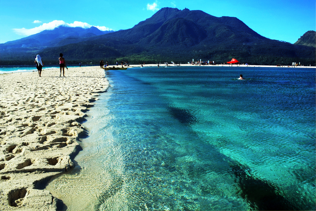 White Island Sandbar, a pristine, uninhabited, white sandbars formation in the volcanic island of Camiguin in northern Mindanao.